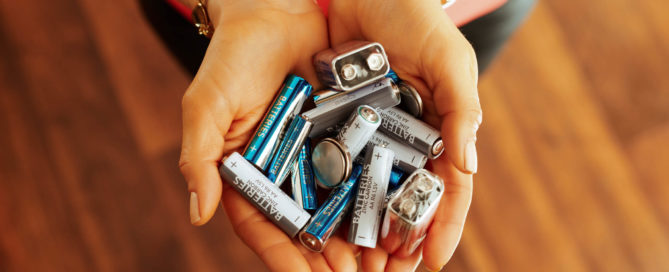 Battery Backup for Solar Panels [A Basic Guide] | Current Home